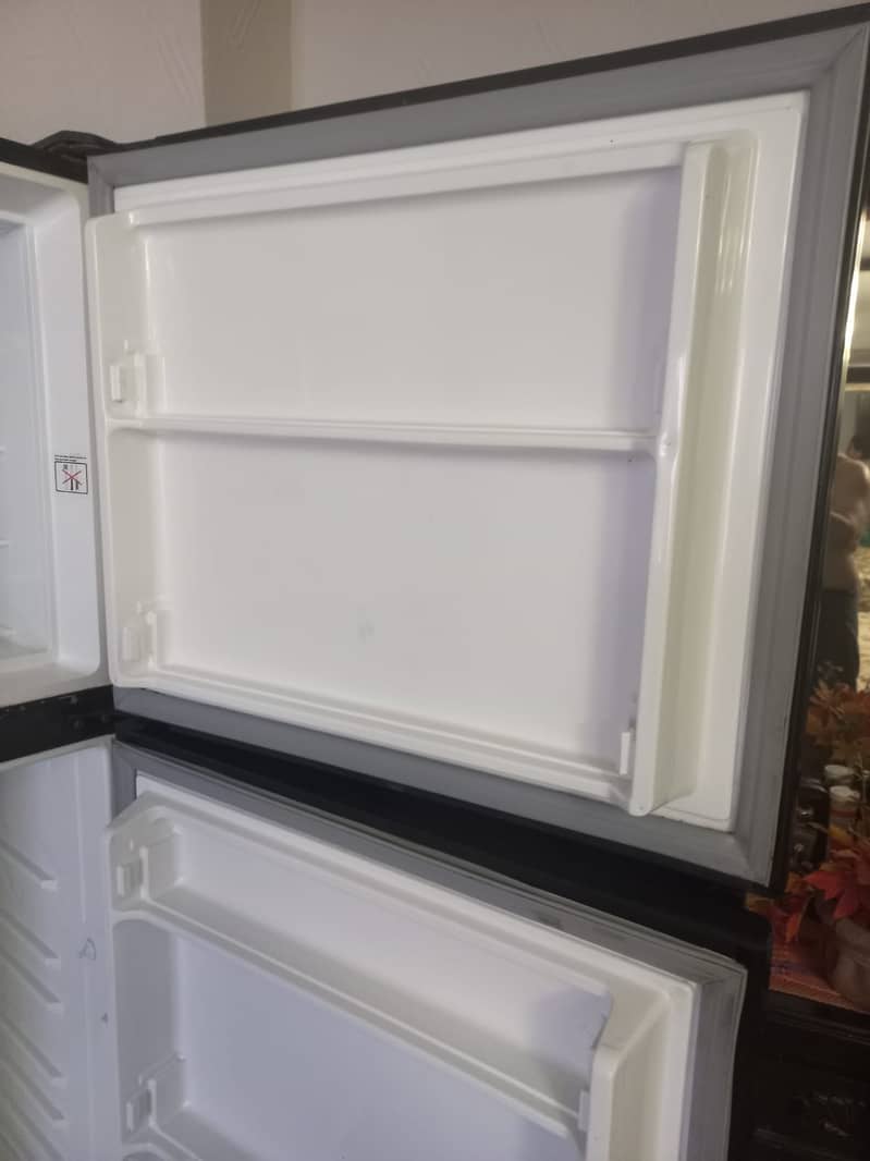Dawlance Reflection Refrigerator (H-Zone Plus) 12