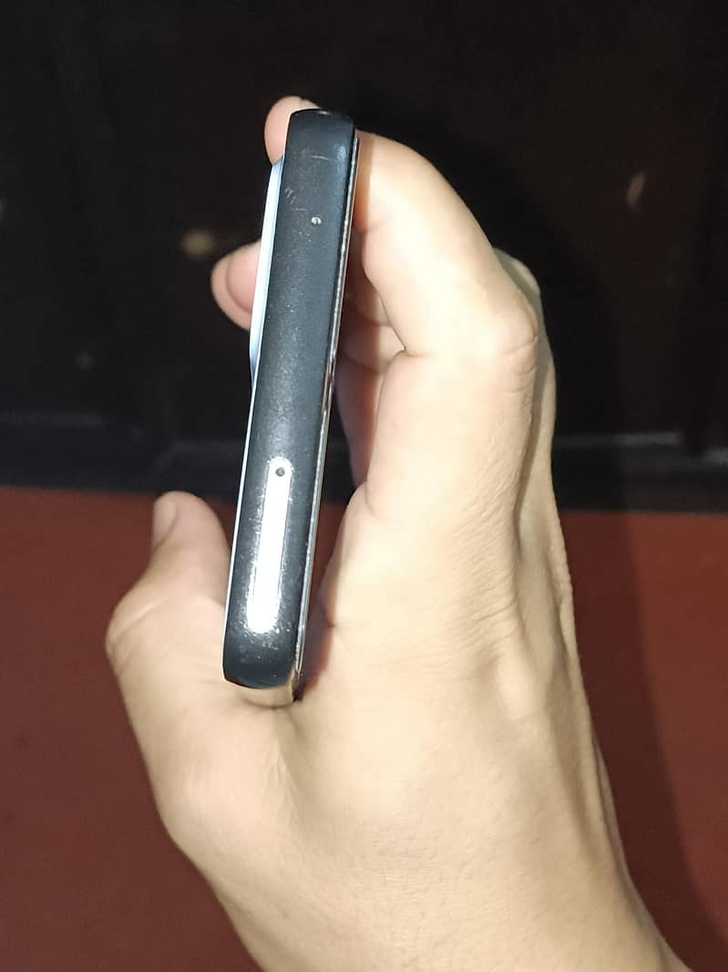 Mobile 3