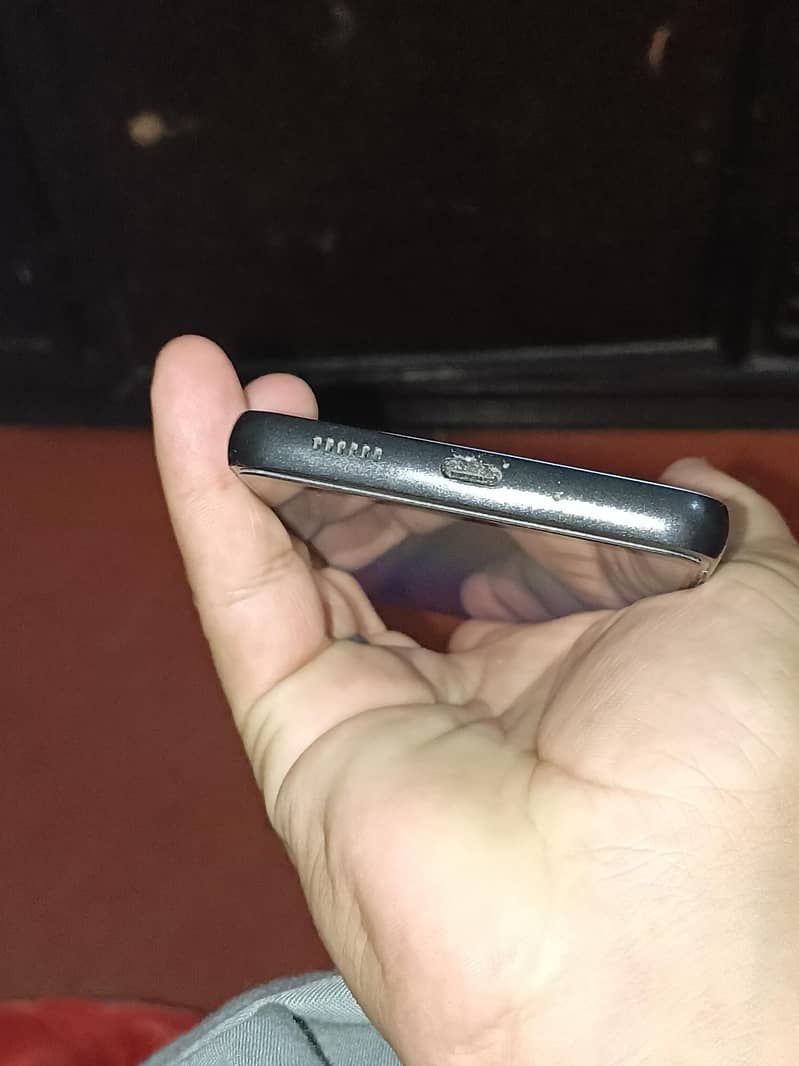 Mobile 4