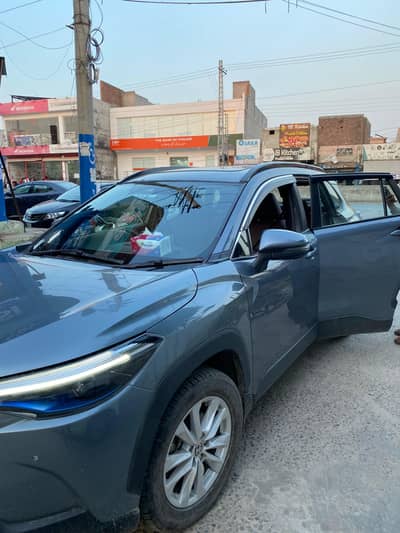 Toyota Corolla cross hybrid X