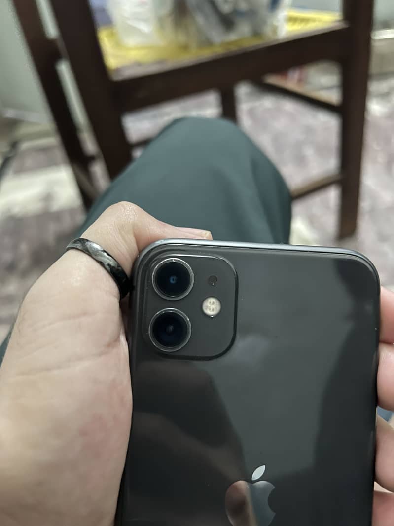 iPhone 11 2