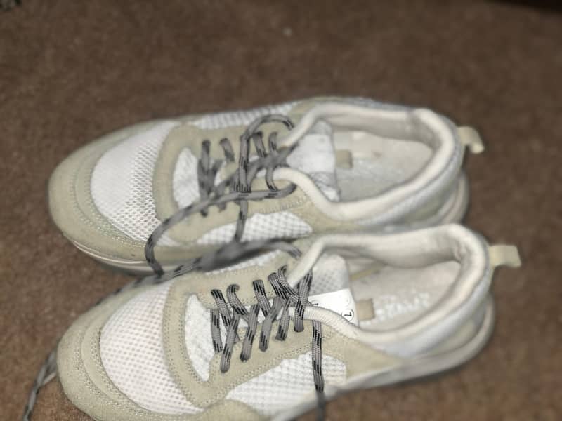 sneakers 3