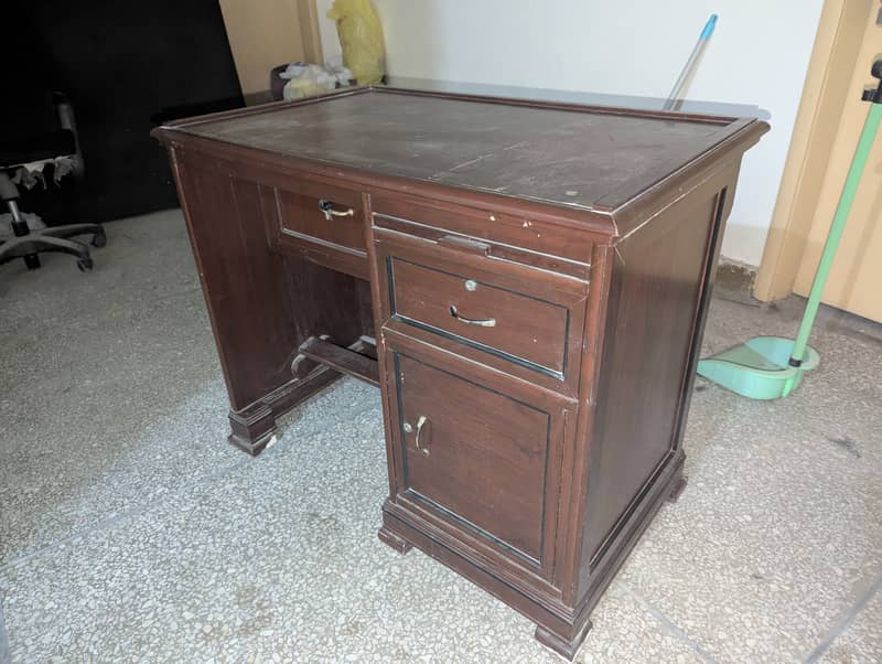 Office Table / Computer Table 3
