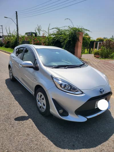 Toyota Aqua Silver urgent sale