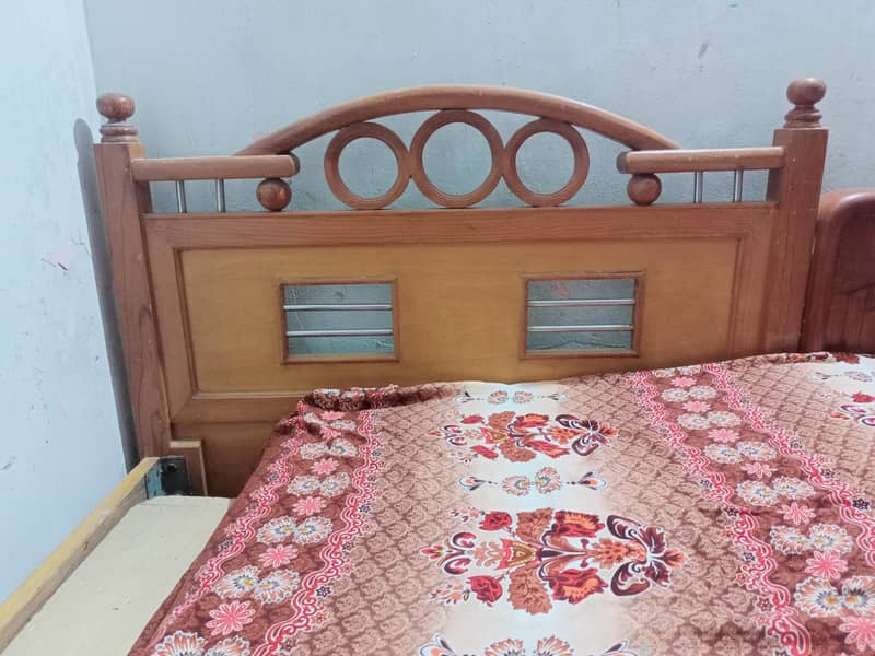 Two single bed 4