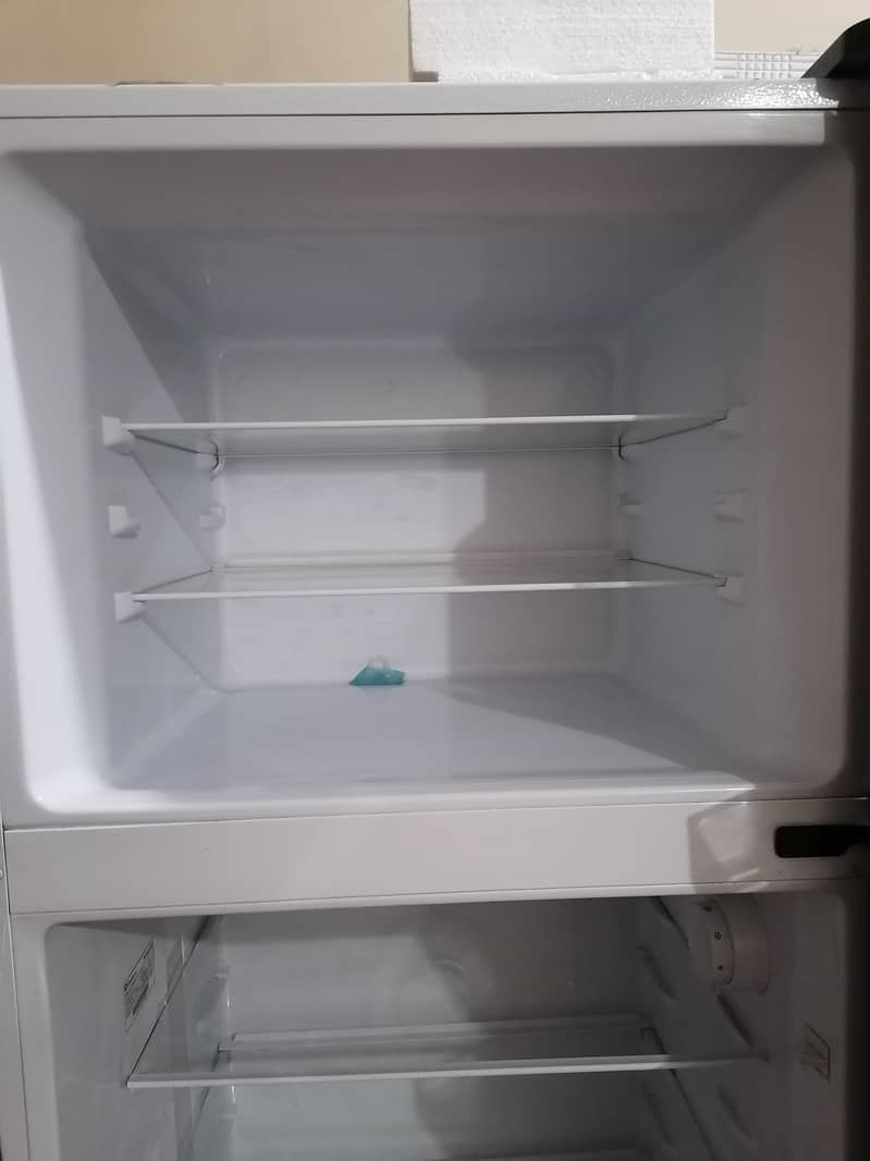 Dawlance fridge 11