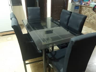 Dining table with 6 chairs and 6 cover seats