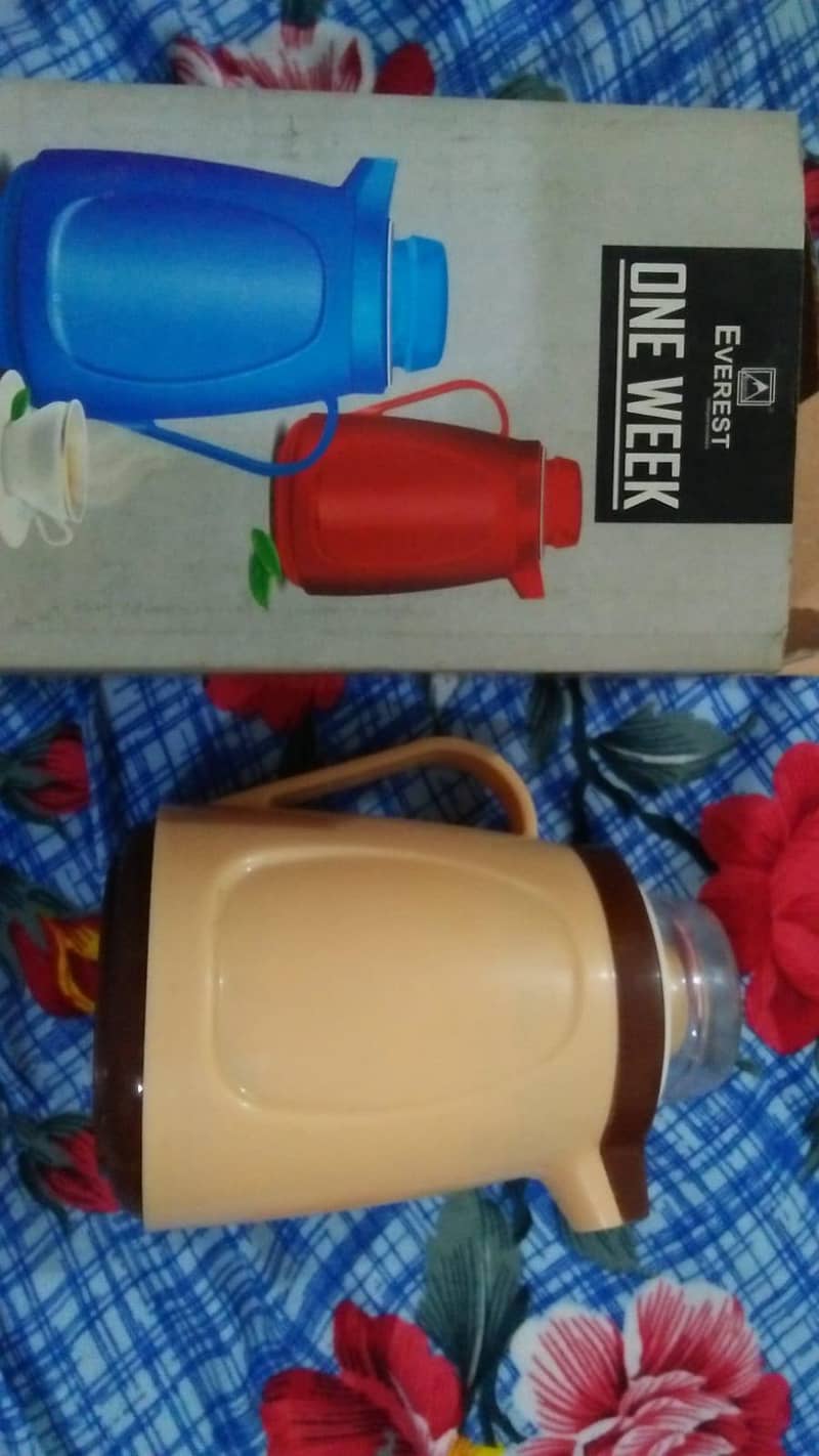 Tea jug 0