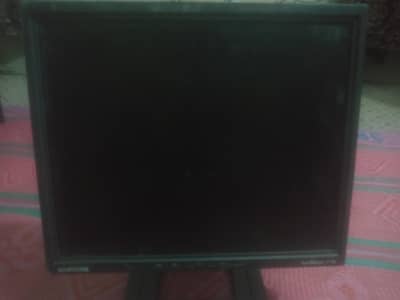 USED MONITOR 14 INCH