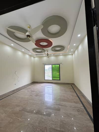 10 MARLA UPPER PORTION FOR RENT WITH OUT GAS