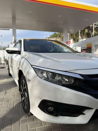 Honda civic 2017 UG top of the line.