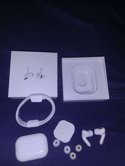 Apple earbuds made in CHINA CALIFORNIA
