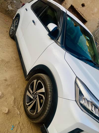 Toyota Raize Z package