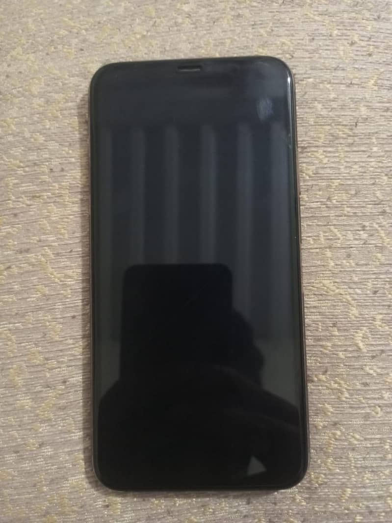 iphone 11 pro max 2