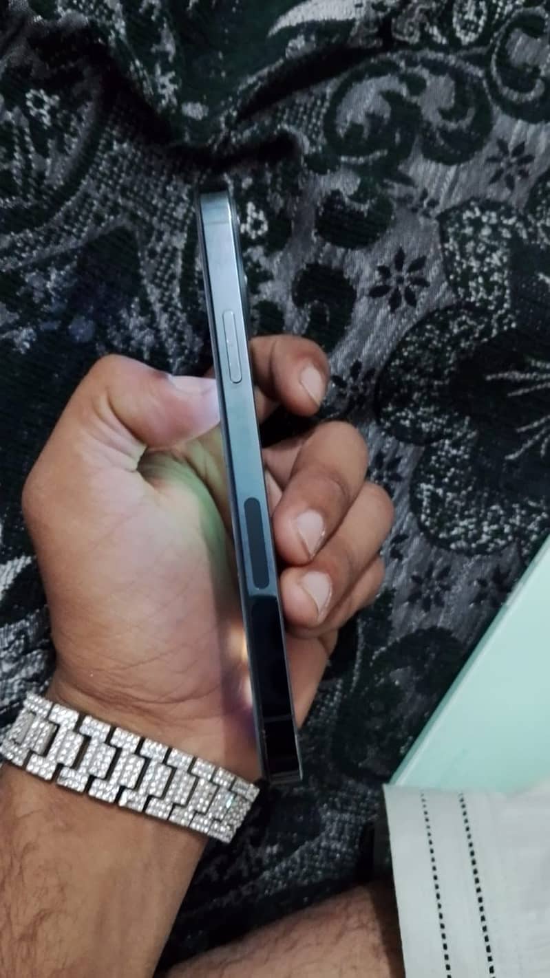 Iphone 12 pro 1