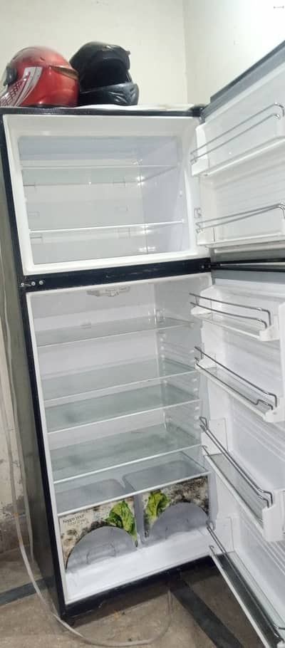 Dawlance Full Size Inverter Fridge (Not working, need repair)