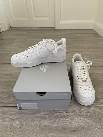 NIKE AIR FORCE