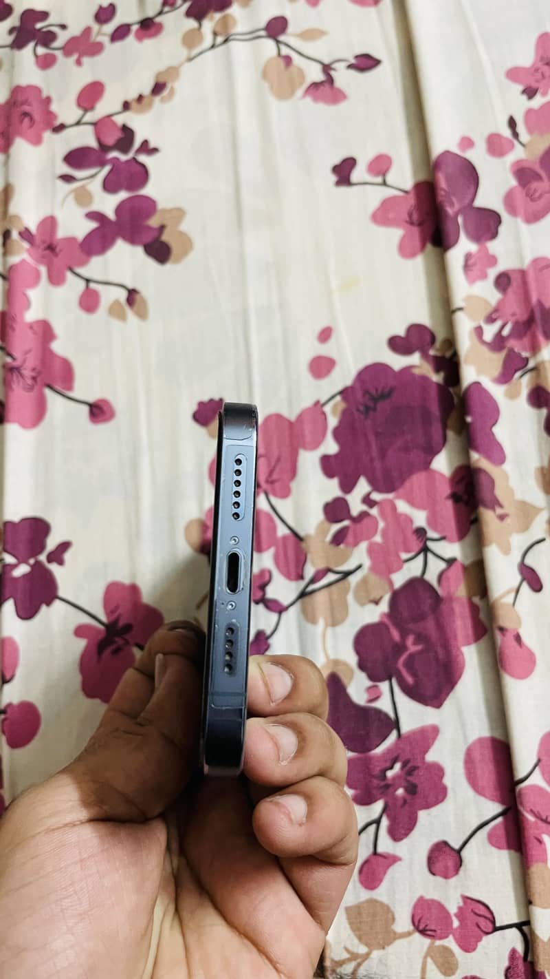 Iphone 13 pro max 5