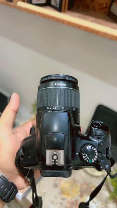 Canon 1300D