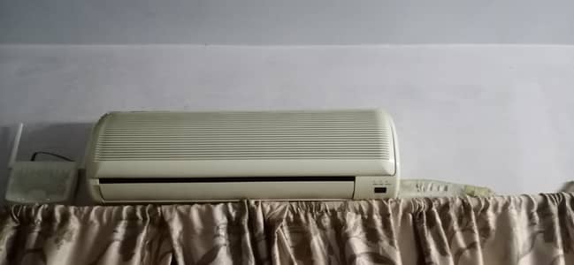 AC brand PEL 1 ton ka ha contact me number 03372526334
