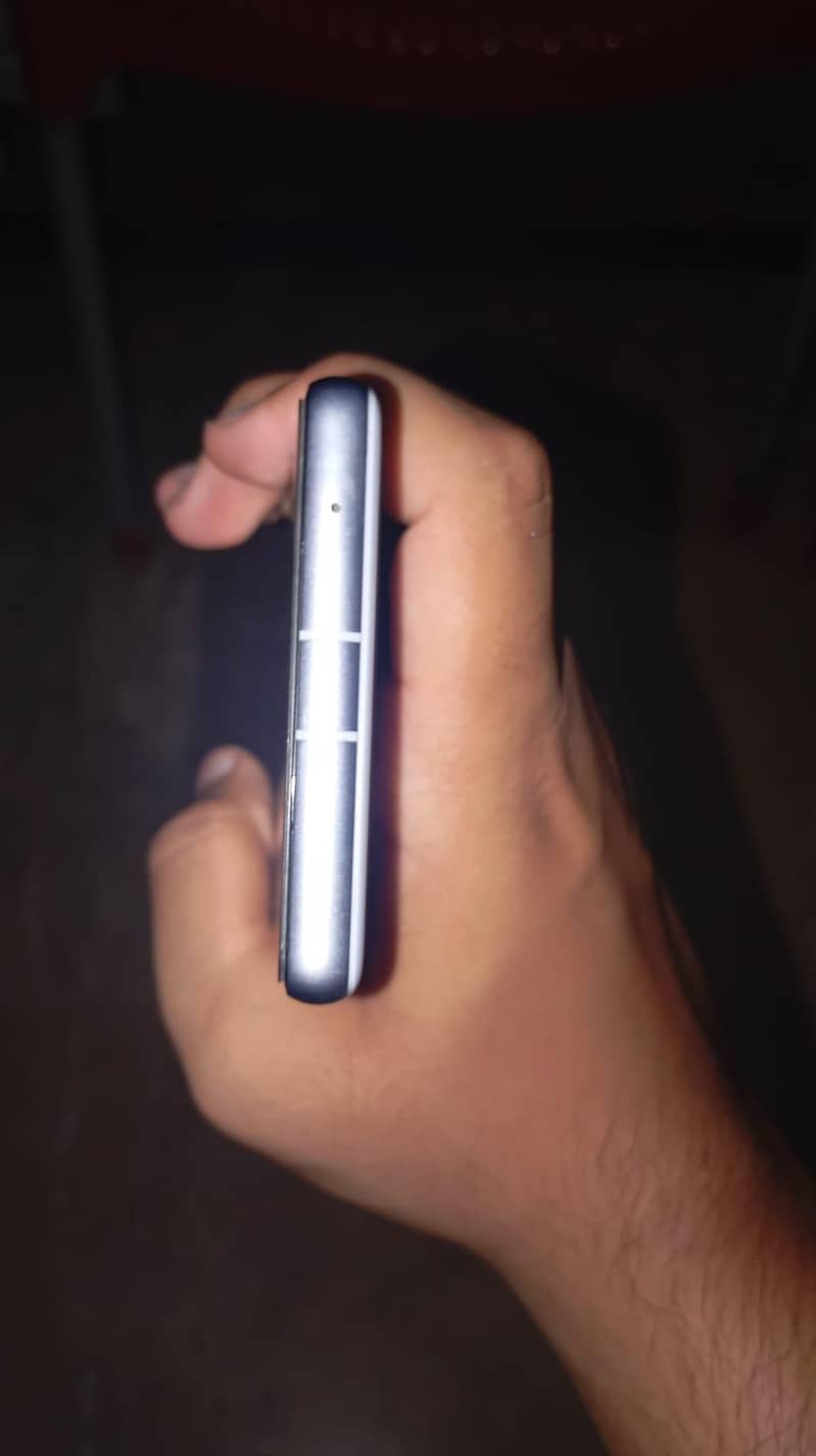 Google pixel 7a 3