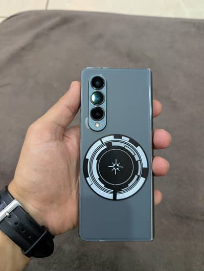 samsung galaxy Z fold 4 (12/512)