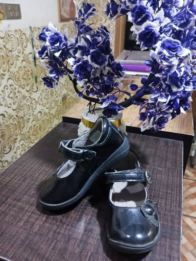 good condition new ha just one time use final price 2000