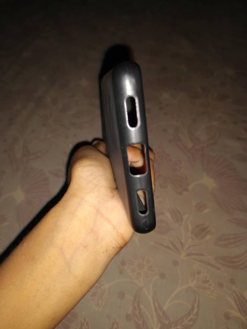 Google pixel 7a back cover 3