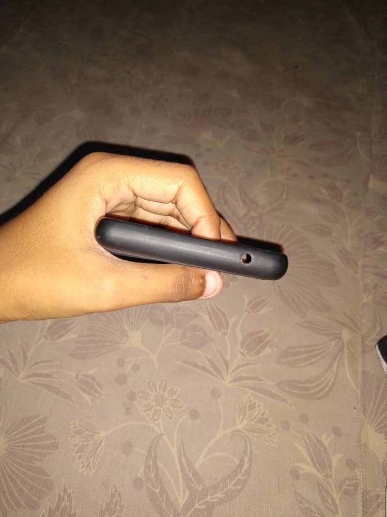 Google pixel 7a back cover 4