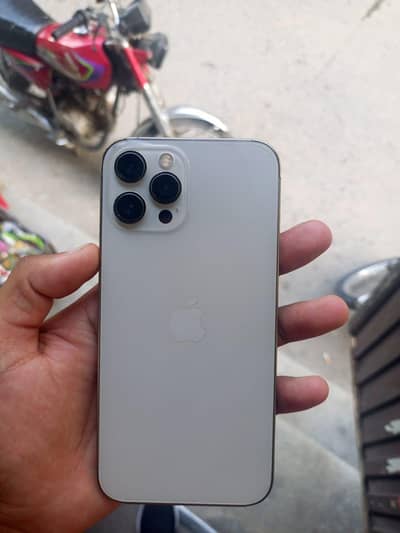 iPhone 12 Pro max Gold