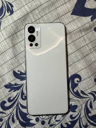 Infinix hot 12