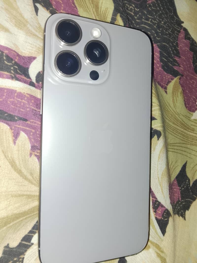 Iphone 15 pro max 0