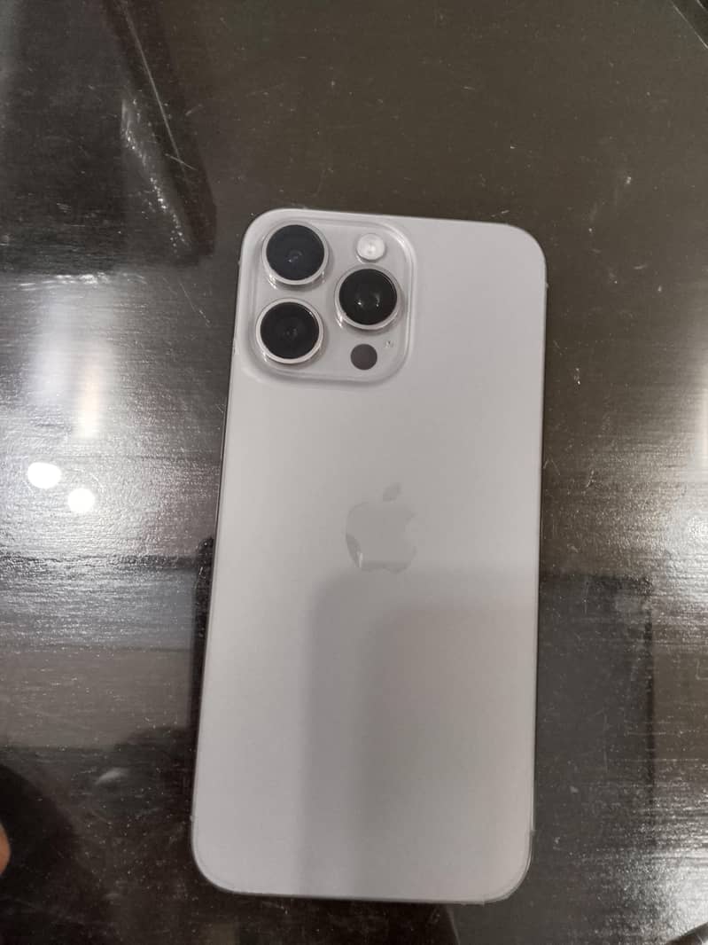 Iphone 15 pro max 2