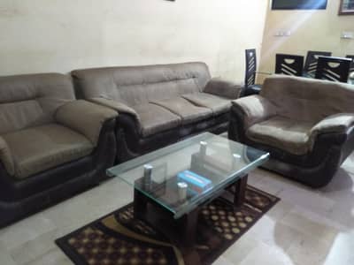 5 seater sofa for sale with Table
