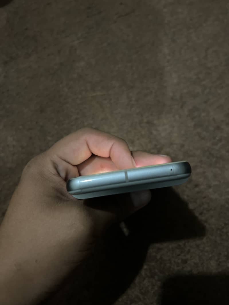 Google pixel 8 3