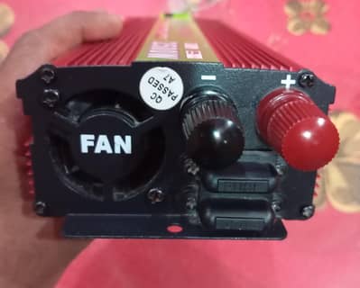 OVAL GOLD 2500W Power Inverter With Heavy Wiring