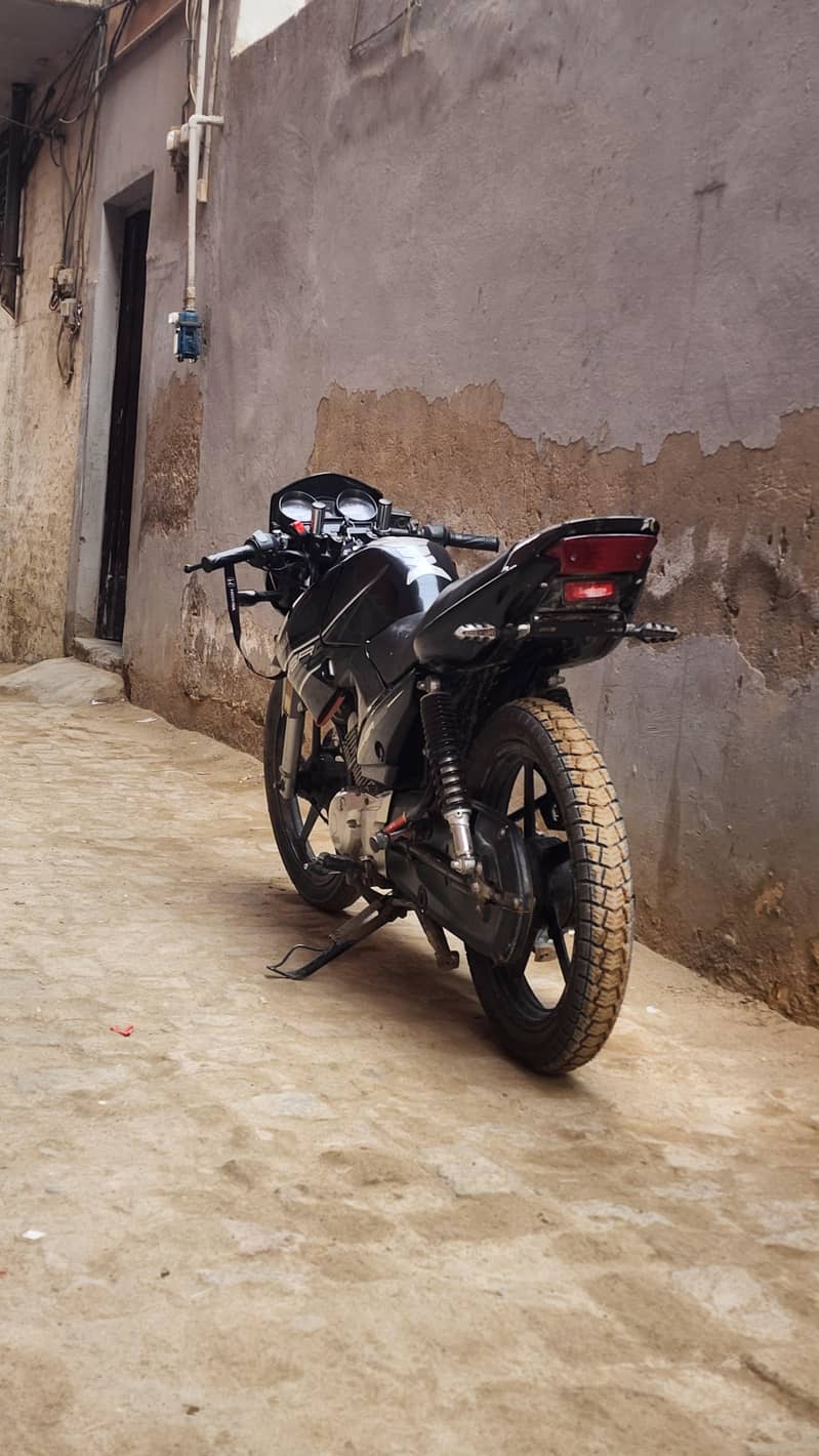 ybr 125 2