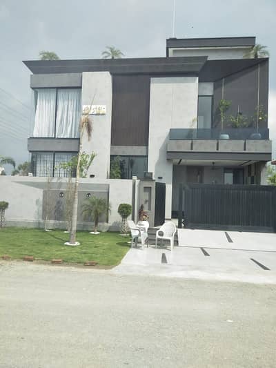 10 Marla House for Sale in Formanites Housing Scheme