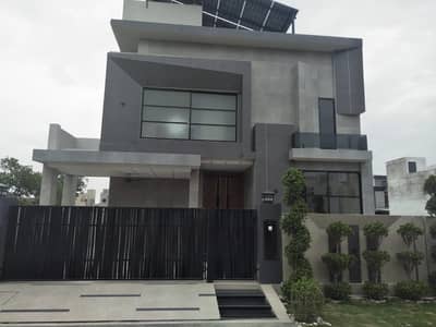 10 Marla Modern House For Sale In Lake City Meadows