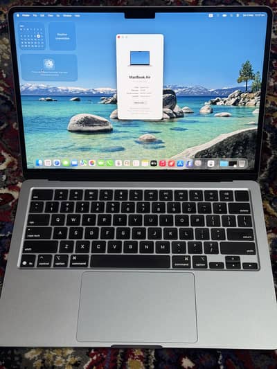 MacBook Air M4 13”16/256 36cycles skyblue