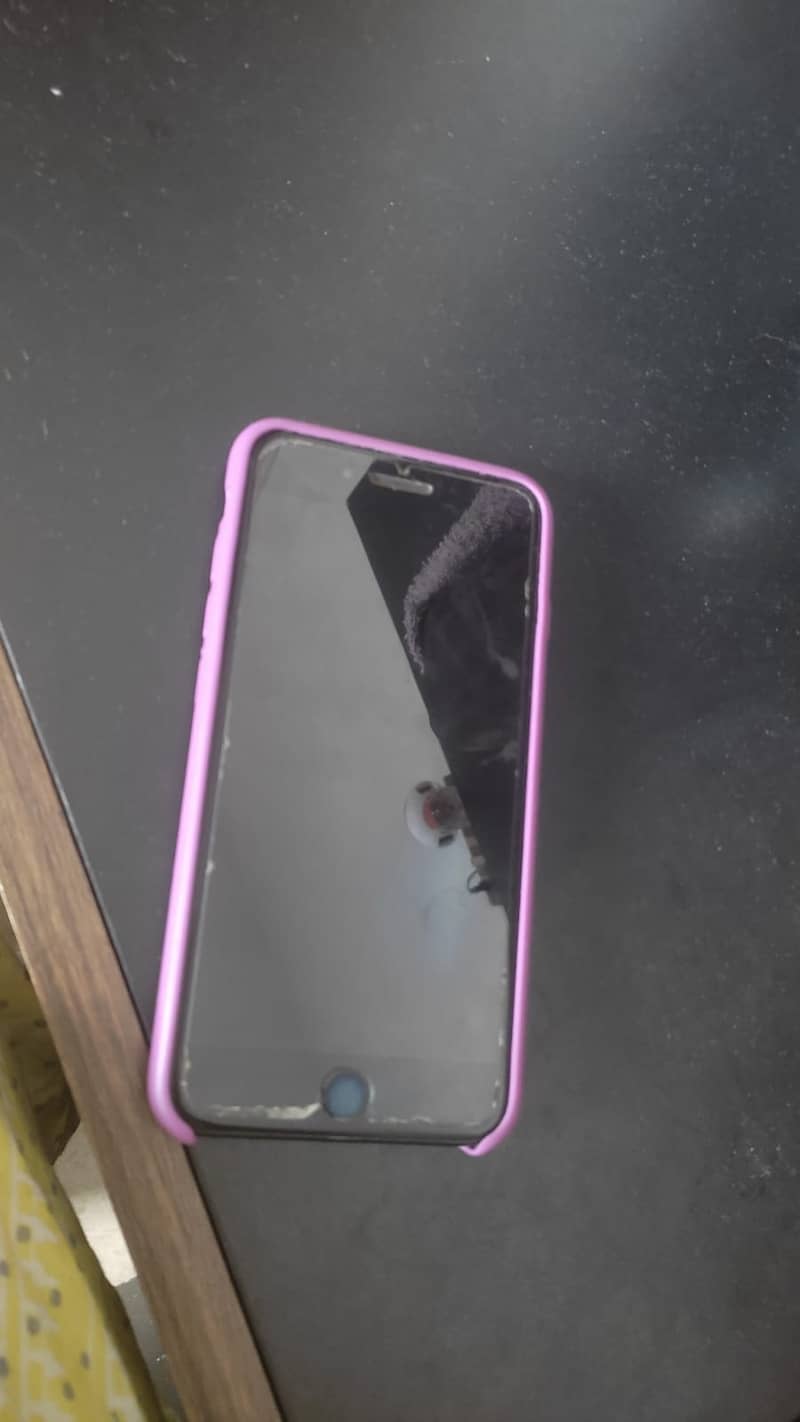 Apple iPhone 7 Plus 1