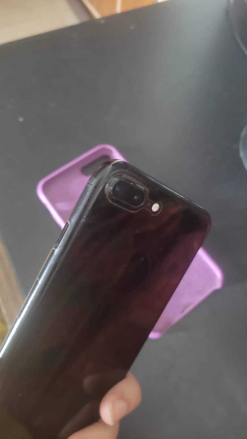 Apple iPhone 7 Plus 3
