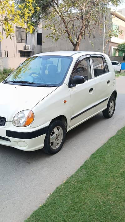 Hyundai Santro 2005 Geniune condition millage 95000km my name