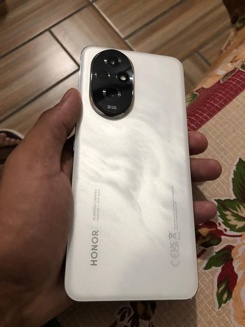 Honor 200 3