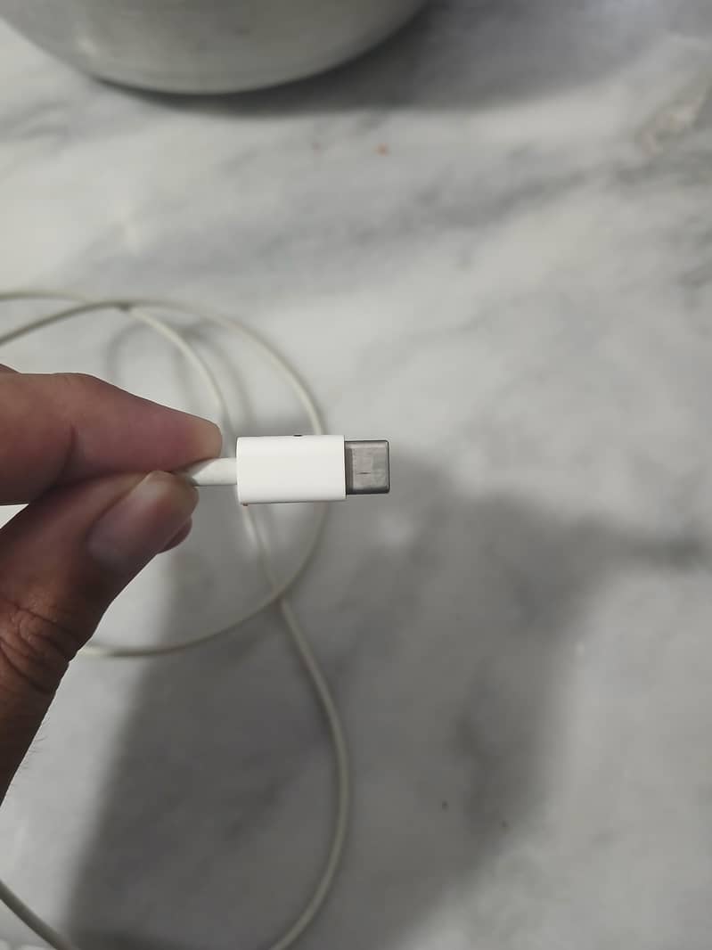 iphone original cable 2