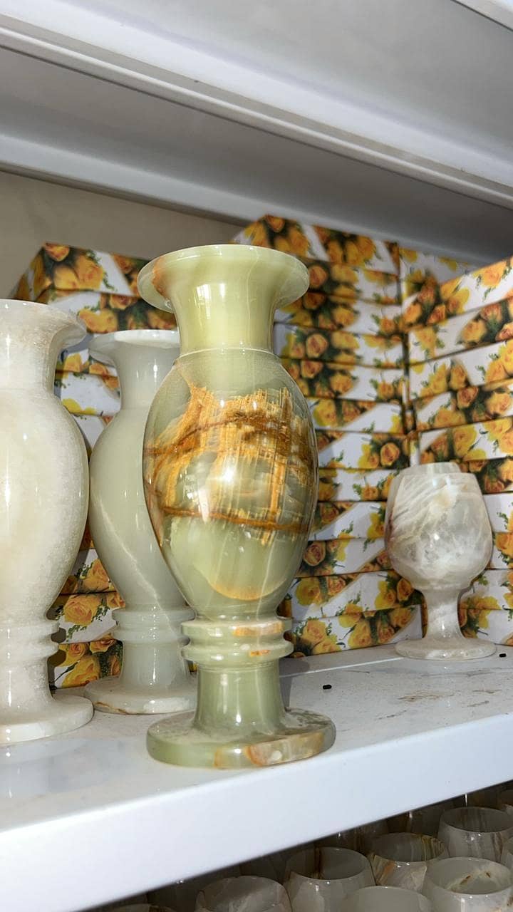 vase stone 2