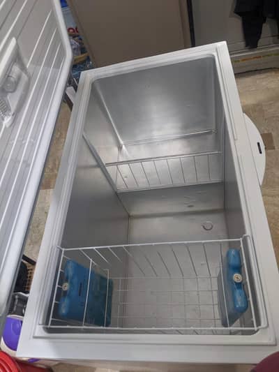 dawlance single door refrigerator and deep freezer 2 in1 model 400