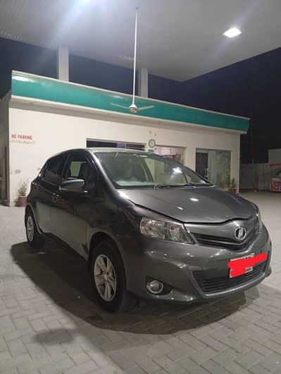 TOYOTA VITZ 2011,15