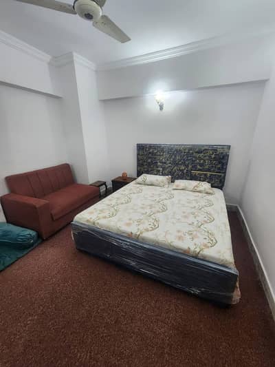 Furnish room available in E11/4 for male