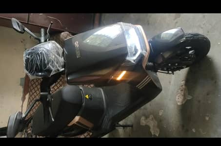Revoo electric bike 5 days use 2 years warranty available black color